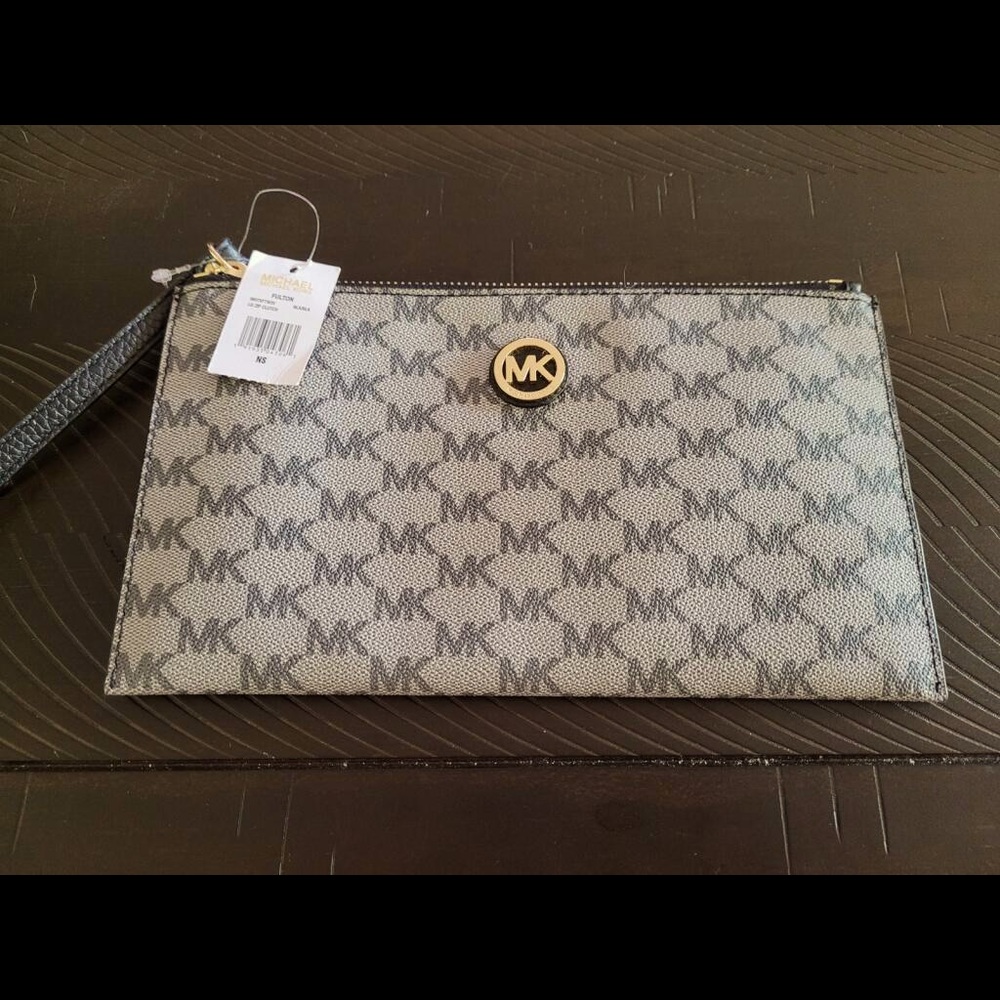 NWT Michael Kors Fulton Large Zip Clutch Black Signature Wristlet Wallet Bag